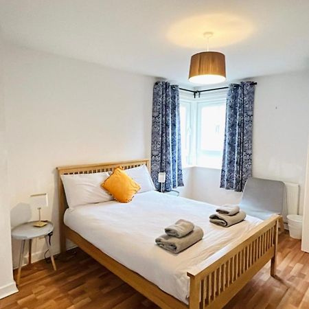 Modern Spacious Retreat Full Fibre Wi-Fi & Free Parking Edinburgh Exterior photo