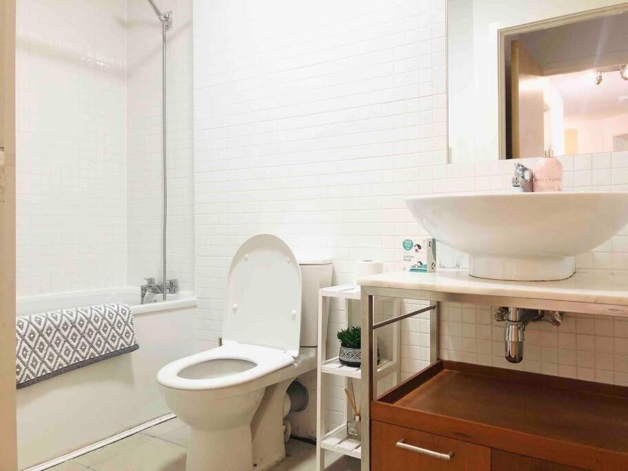 Modern Spacious Retreat Full Fibre Wi-Fi & Free Parking Edinburgh Exterior photo